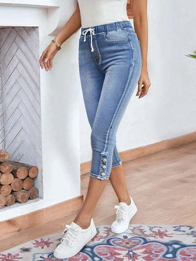 Drawstring Elastic Waist Button Slit Stretch Denim Capri